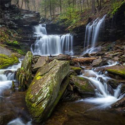 “智驾芯片第一股”地平线，从盈利23亿到亏损百亿：高研发低回报现金流压力正在放大